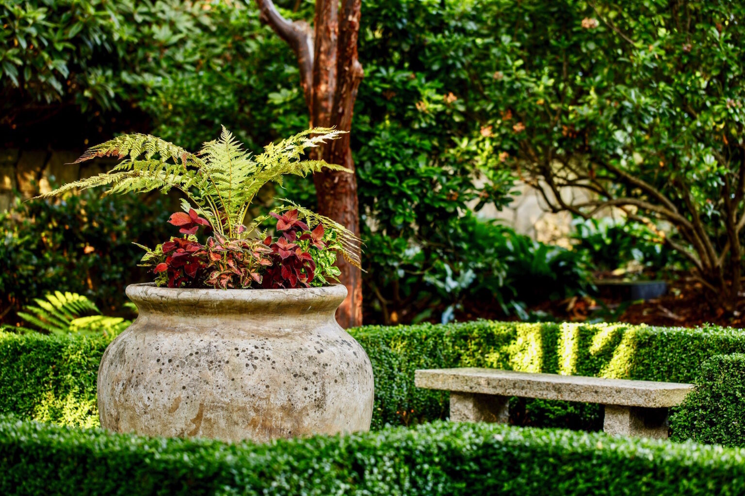 High end landscape construction by Fossil Landscape Construction in Vancouver BC featuring refined outdoor spaces, detailed craftsmanship and timeless design.