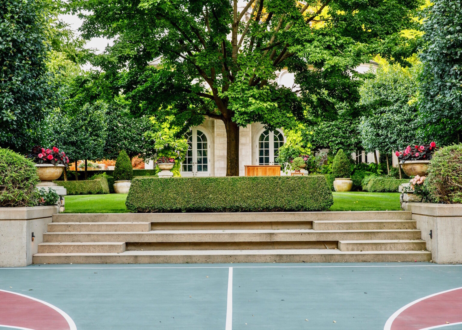 High end landscape construction by Fossil Landscape Construction in Vancouver BC featuring refined outdoor spaces, detailed craftsmanship and timeless design.