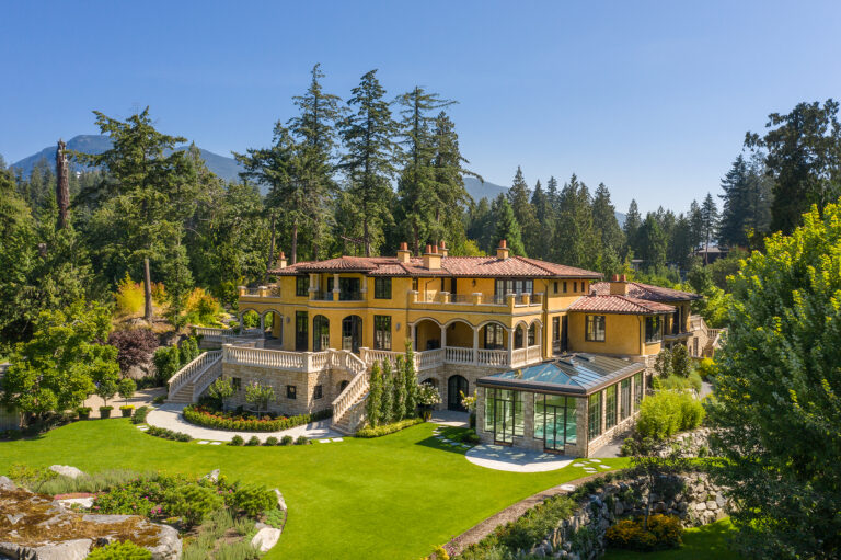 High end landscape construction by Fossil Landscape Construction in Vancouver BC featuring refined outdoor spaces, detailed craftsmanship and timeless design.