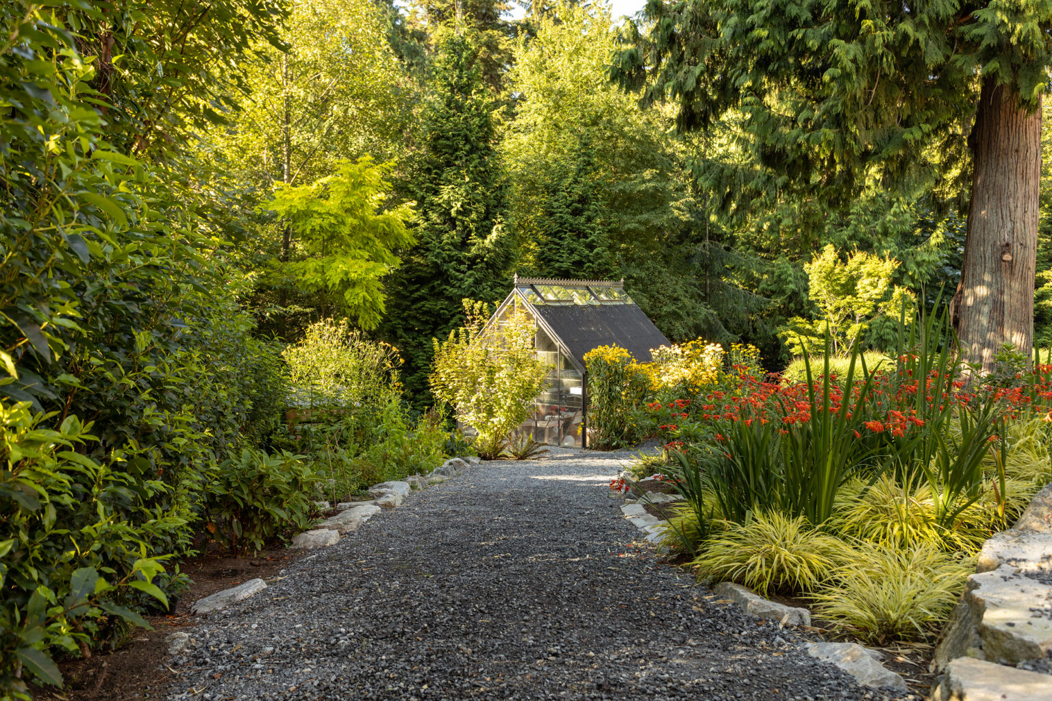 High end landscape construction by Fossil Landscape Construction in Vancouver BC featuring refined outdoor spaces, detailed craftsmanship and timeless design.