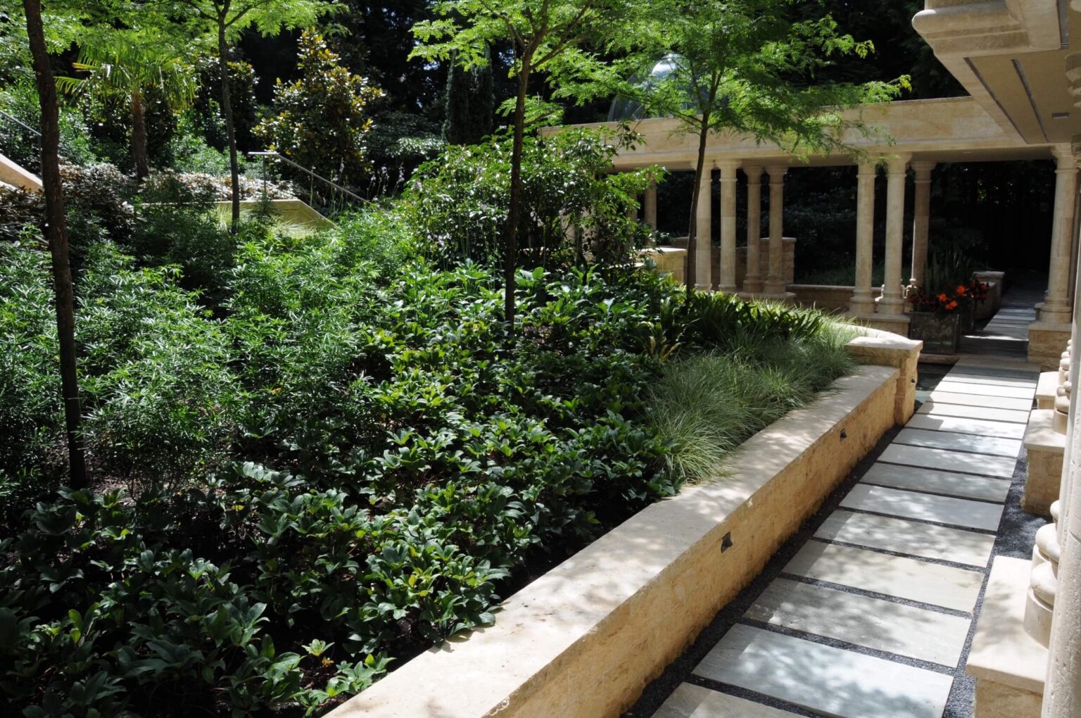 High end landscape construction by Fossil Landscape Construction in Vancouver BC featuring refined outdoor spaces, detailed craftsmanship and timeless design.