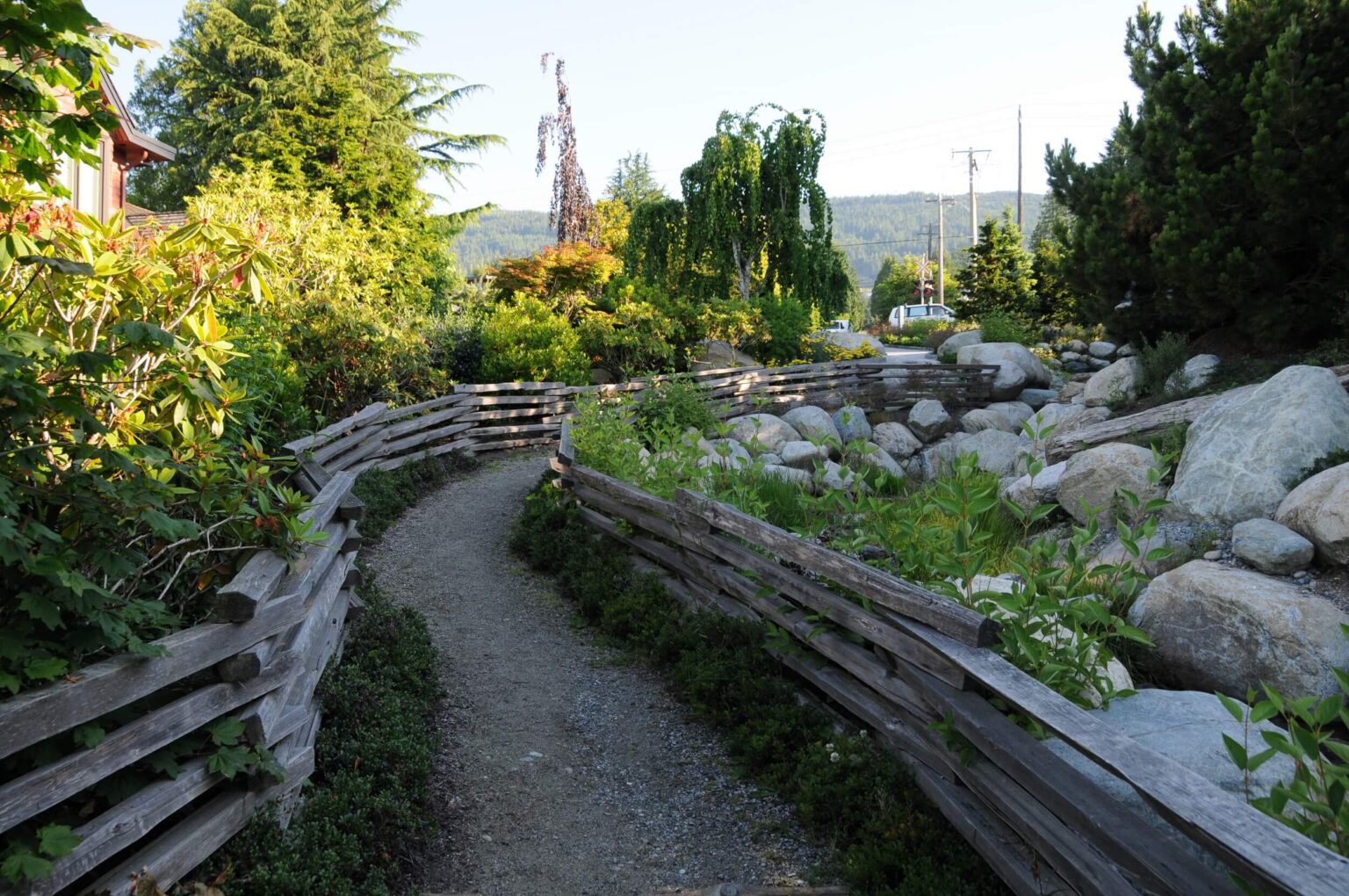 High end landscape construction by Fossil Landscape Construction in Vancouver BC featuring refined outdoor spaces, detailed craftsmanship and timeless design.