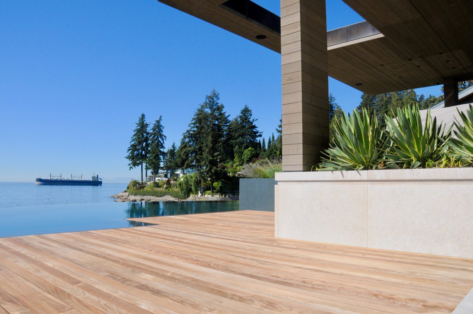 High end landscape construction by Fossil Landscape Construction in Vancouver BC featuring refined outdoor spaces, detailed craftsmanship and timeless design.
