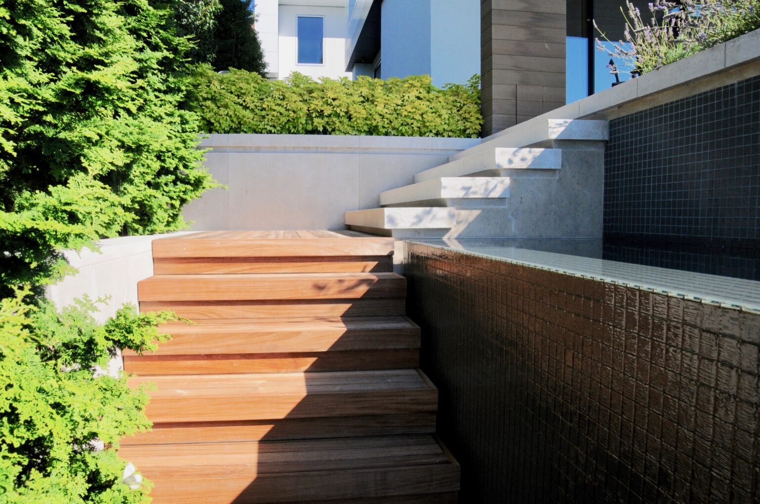 High end landscape construction by Fossil Landscape Construction in Vancouver BC featuring refined outdoor spaces, detailed craftsmanship and timeless design.